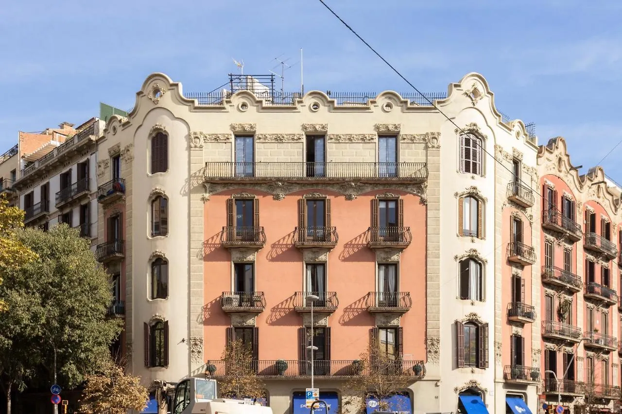 Feelathome Casa Bertrand Barcelona Spain