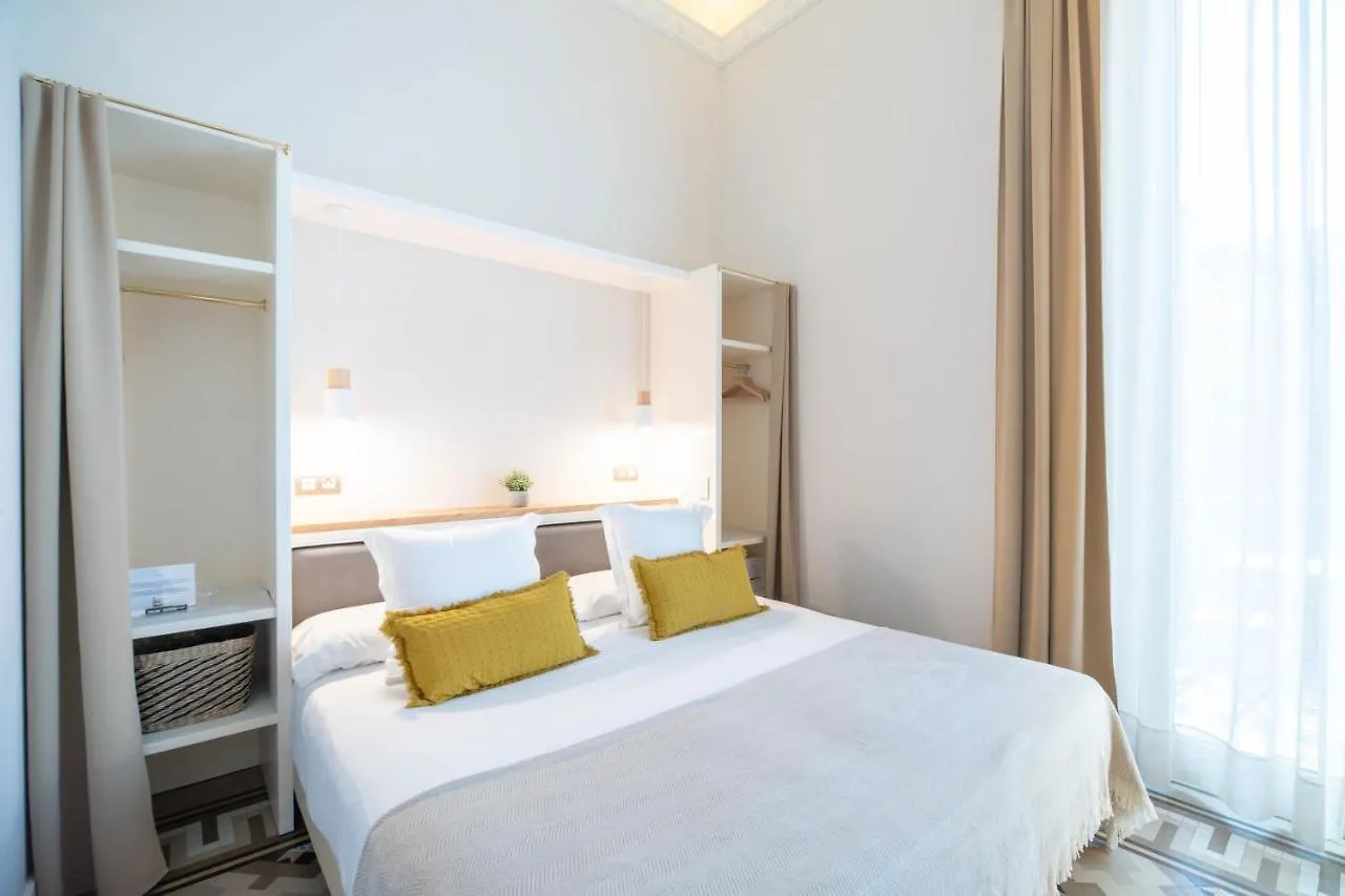 Feelathome Casa Bertrand Barcelona Hotel