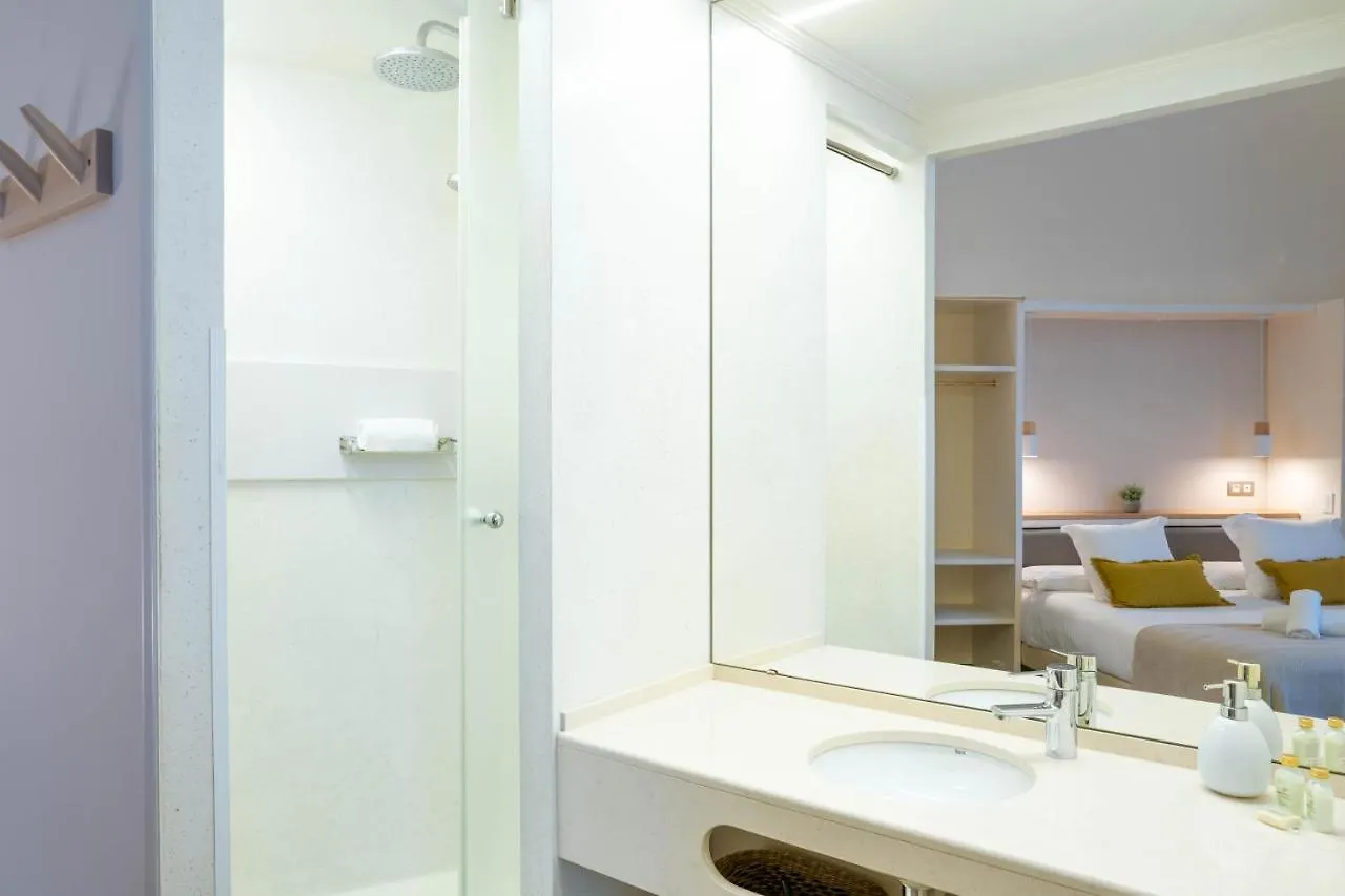 Hotel Feelathome Casa Bertrand Barcelona