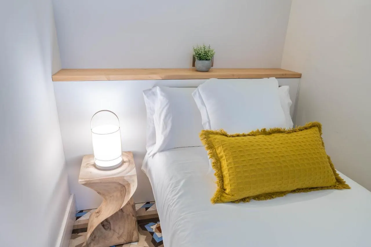 Hotel Feelathome Casa Bertrand Barcelona