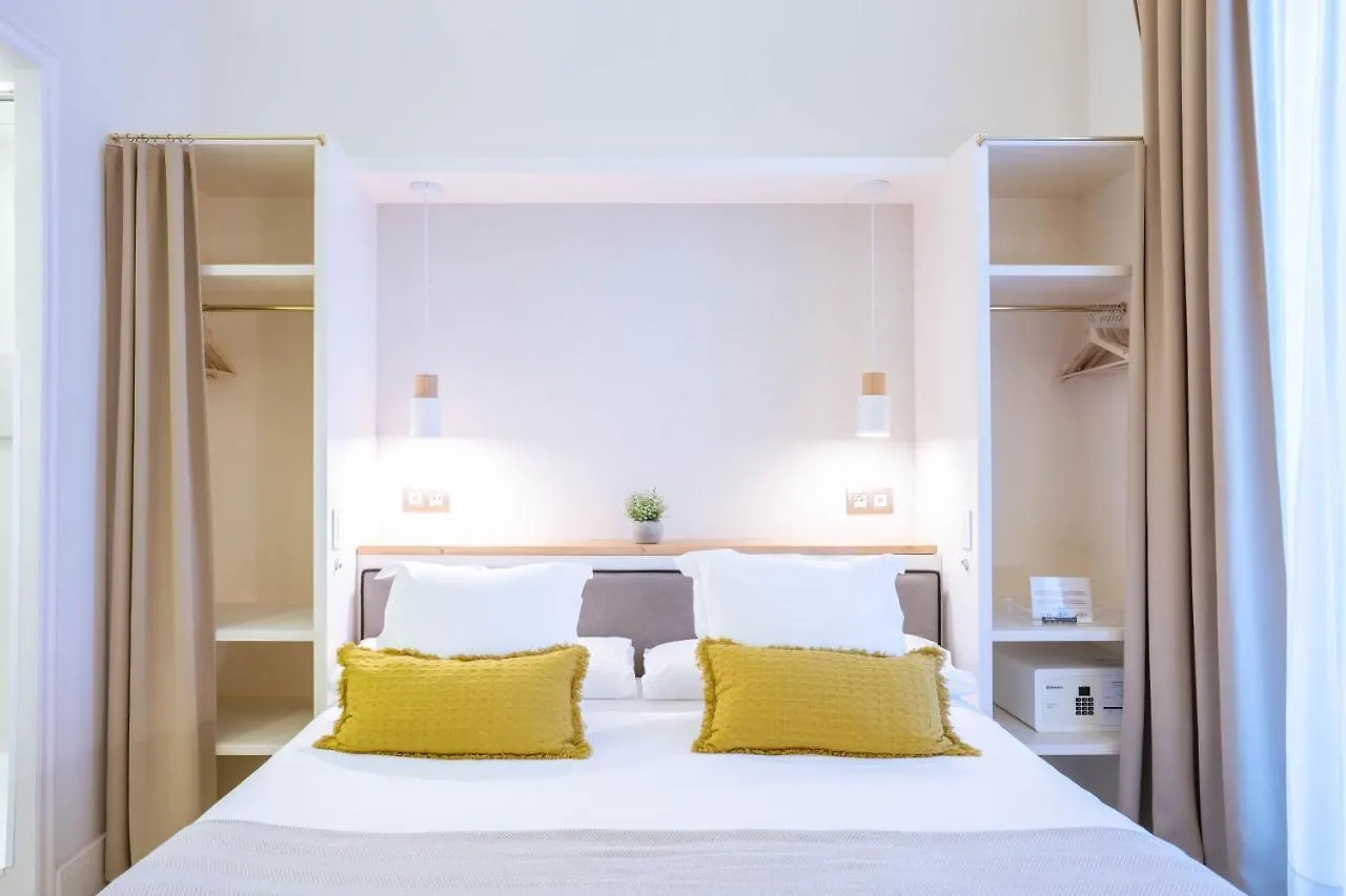 Hotel Feelathome Casa Bertrand Barcelona Spain